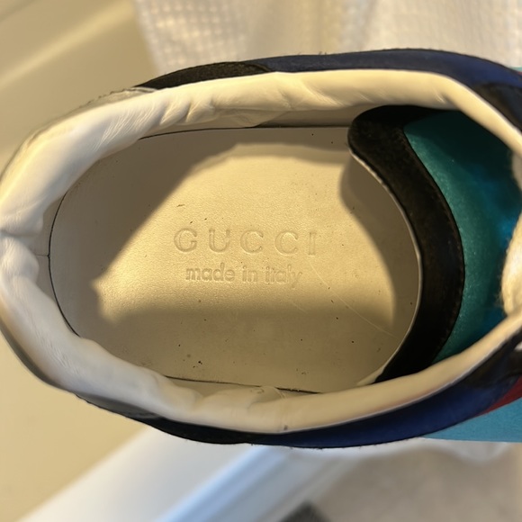 Limited Edition Gucci Sneakers in teal - Picture 4 of 4
